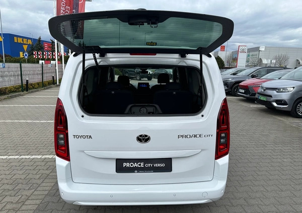 Toyota Proace City Verso cena 142100 przebieg: 5, rok produkcji 2023 z Wąchock małe 92